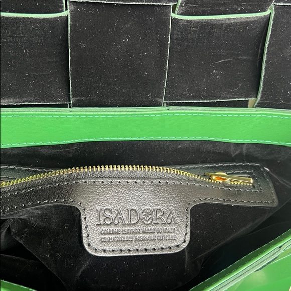 Isadora Made in Italy Kelly Green Woven Leather Crossbody Bag - Picture 12 of 17